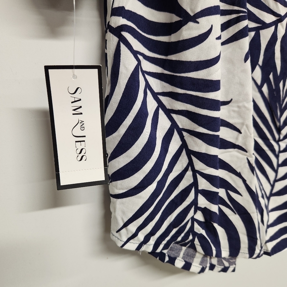 Sam and Jess Ruffle neck short sleeve white navy size XL NWT - Picture 3 of 11